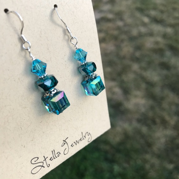 SWAROVSKI Indicolite cube earrings - Picture 2 of 2